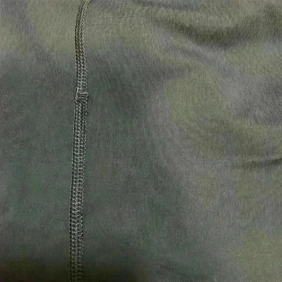 Lululemon cropped leggings - Picture 3 of 5